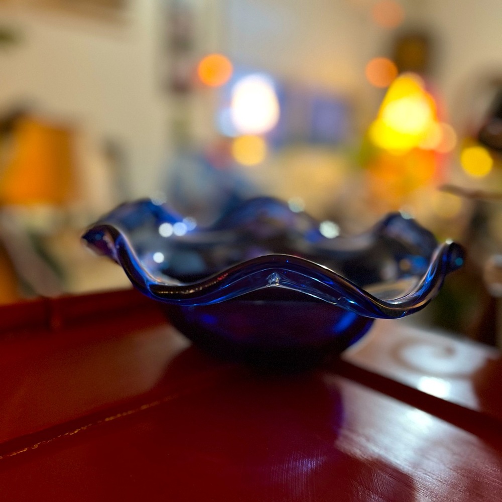 Spanish blown glass bowl-blue - Picture 5 of 6